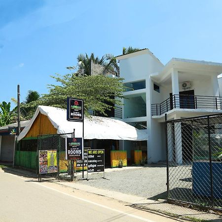 Camellia Hotel & Restaurant מיריסה מראה חיצוני תמונה