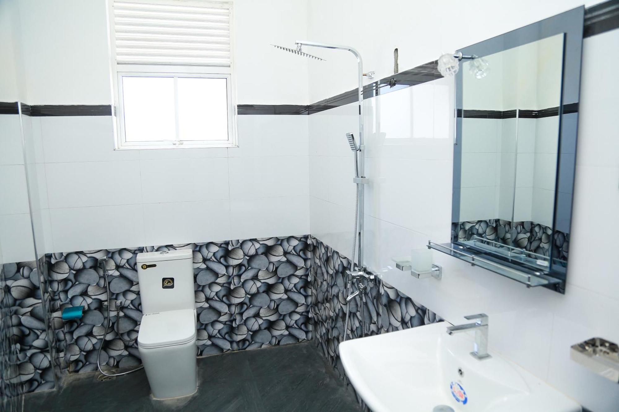 Camellia Hotel & Restaurant מיריסה מראה חיצוני תמונה
